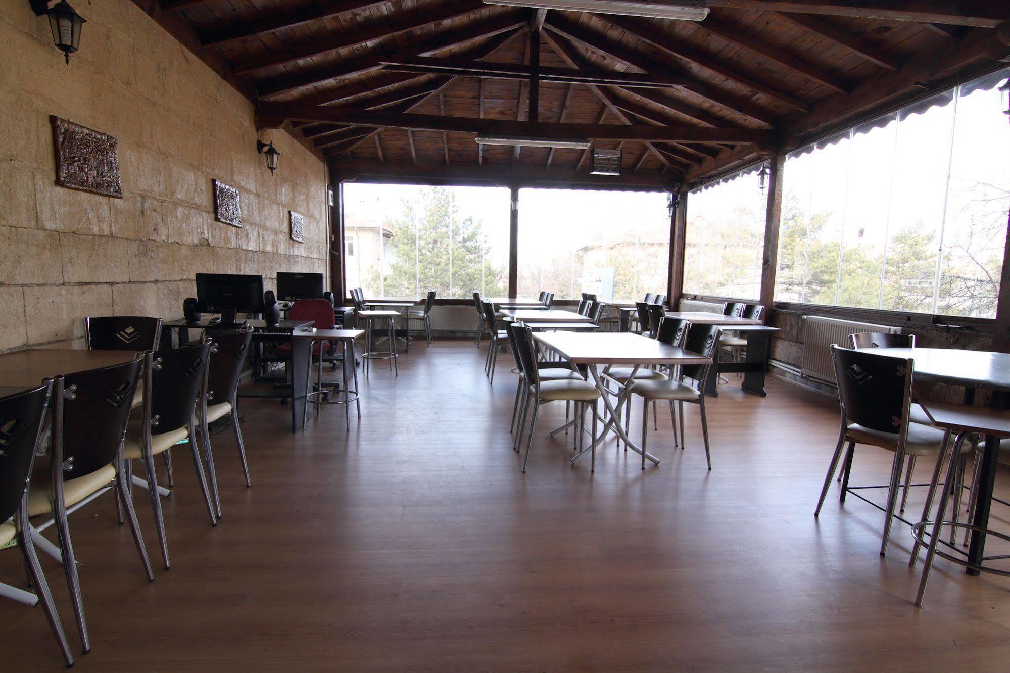 Cappadocia House Hotel อูร์กุบ ภายนอก รูปภาพ